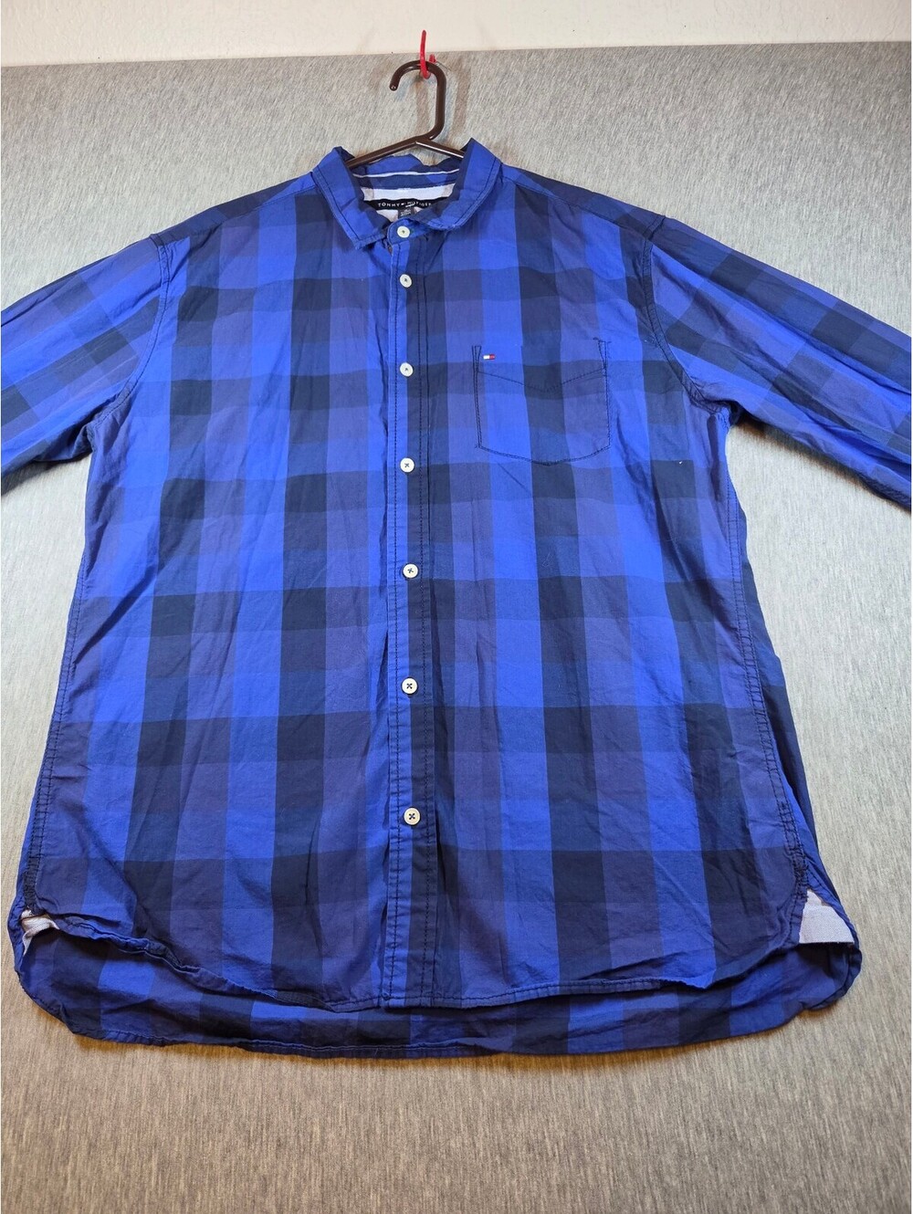 Tommy Hilfiger Men's Custom Fit Blue Plaid Button-Up Shirt XL